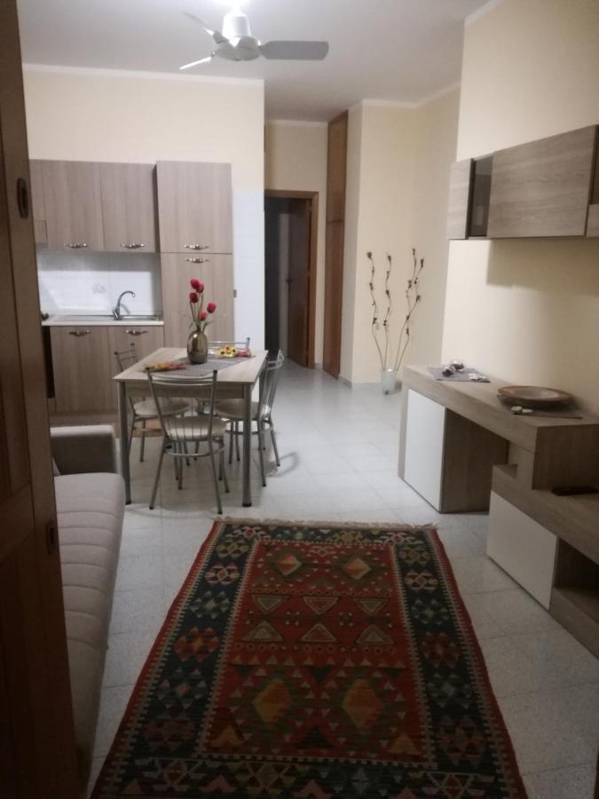 Giusy'S Place 1 Apartment Campofelice Di Roccella Luaran gambar